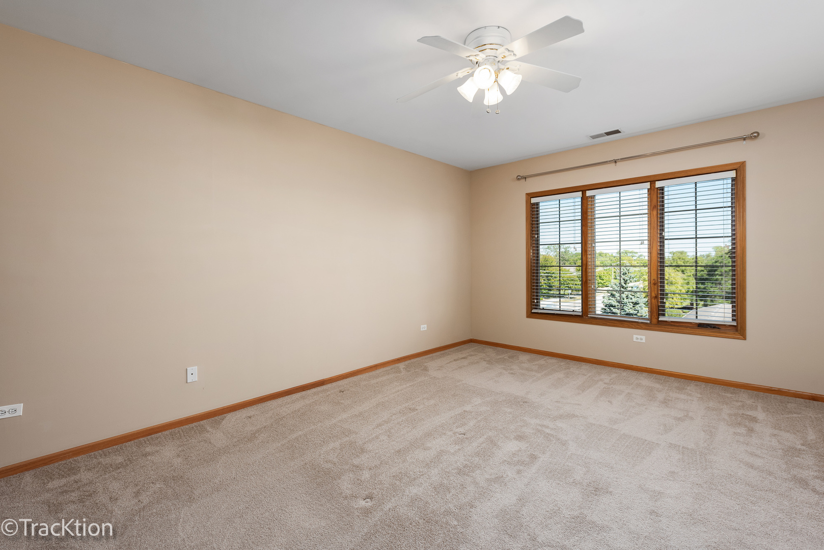 6749 S Pointe Drive Unit: 3B