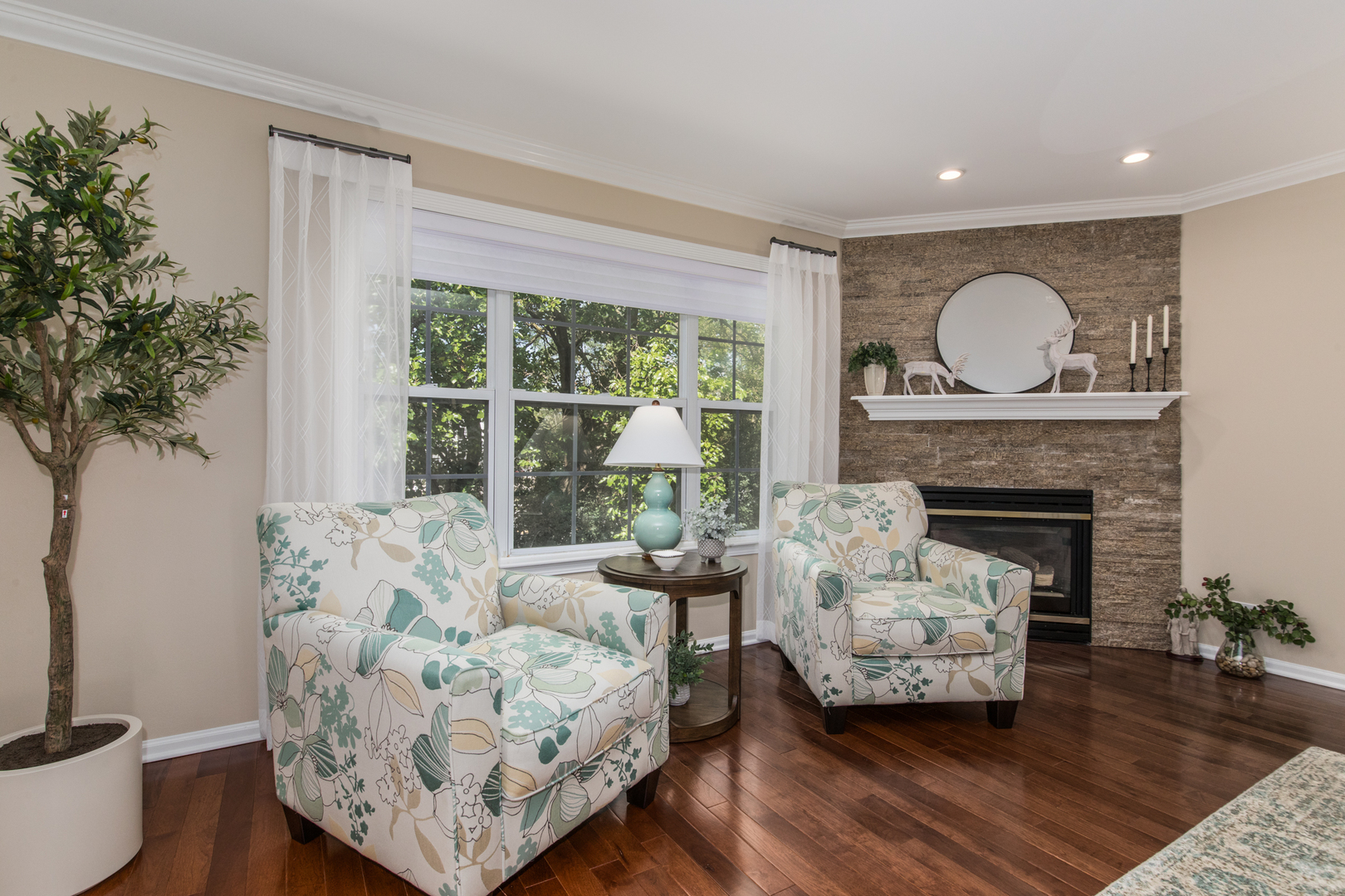 7906 Hedgewood Drive