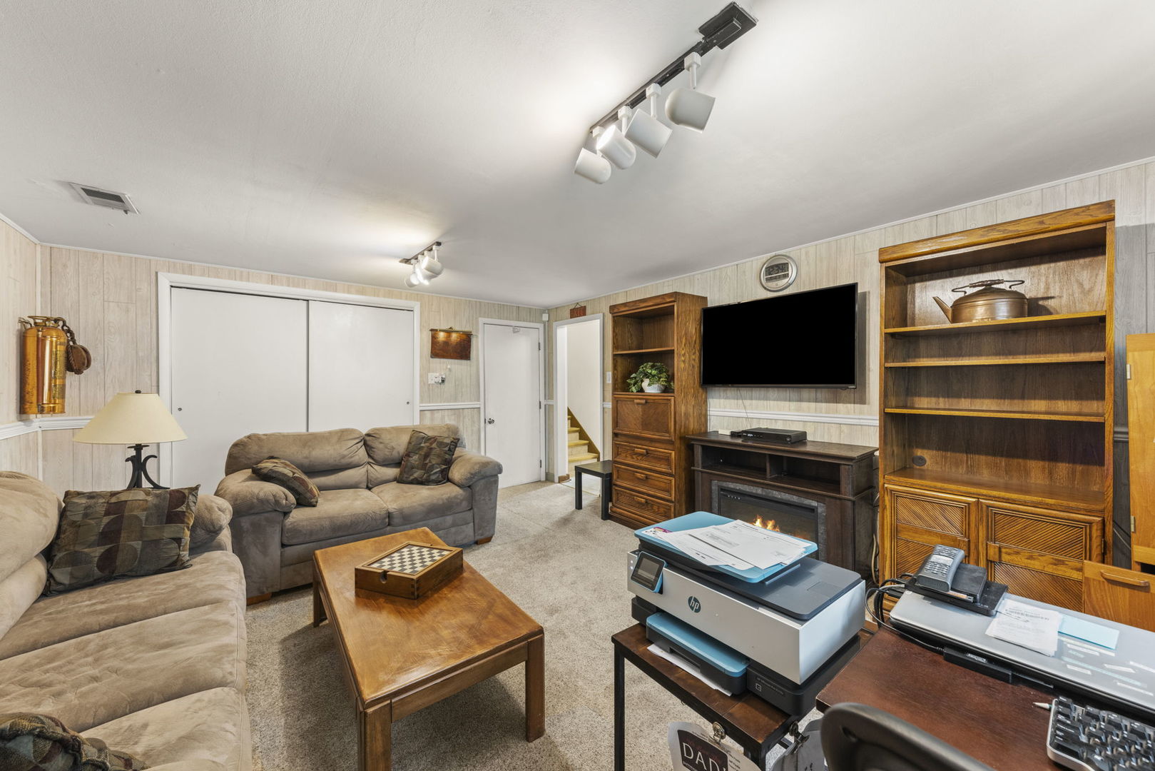 9021 Chestnut Drive