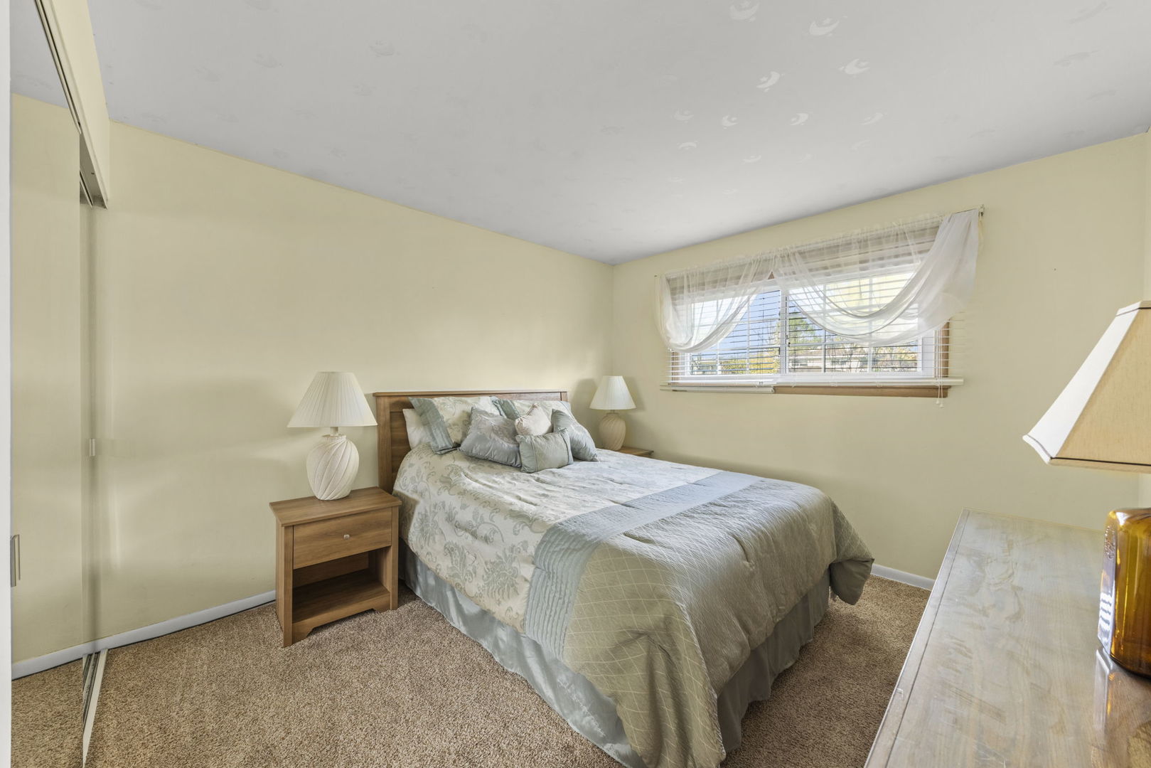 9021 Chestnut Drive