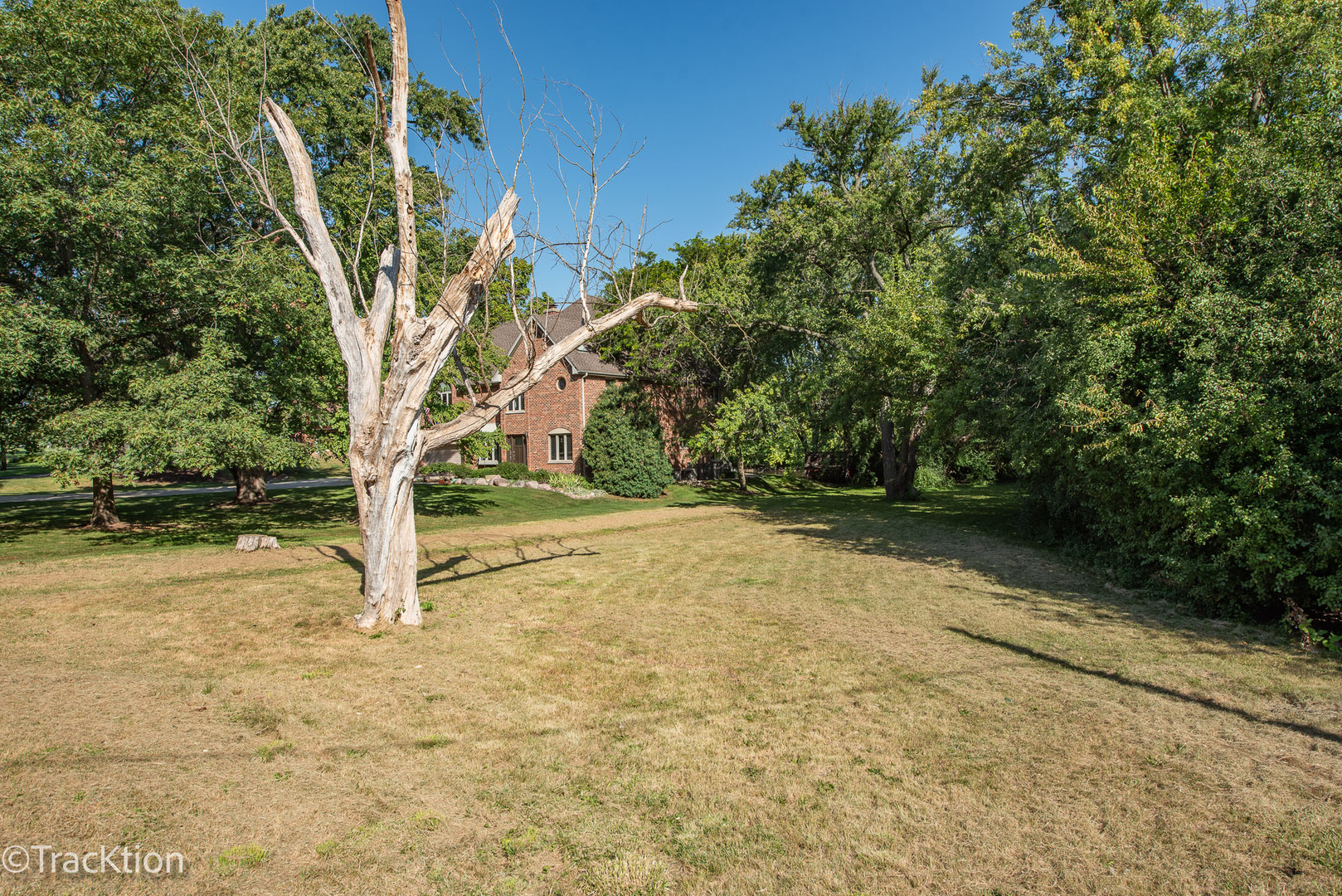 650 E Van Buren Street