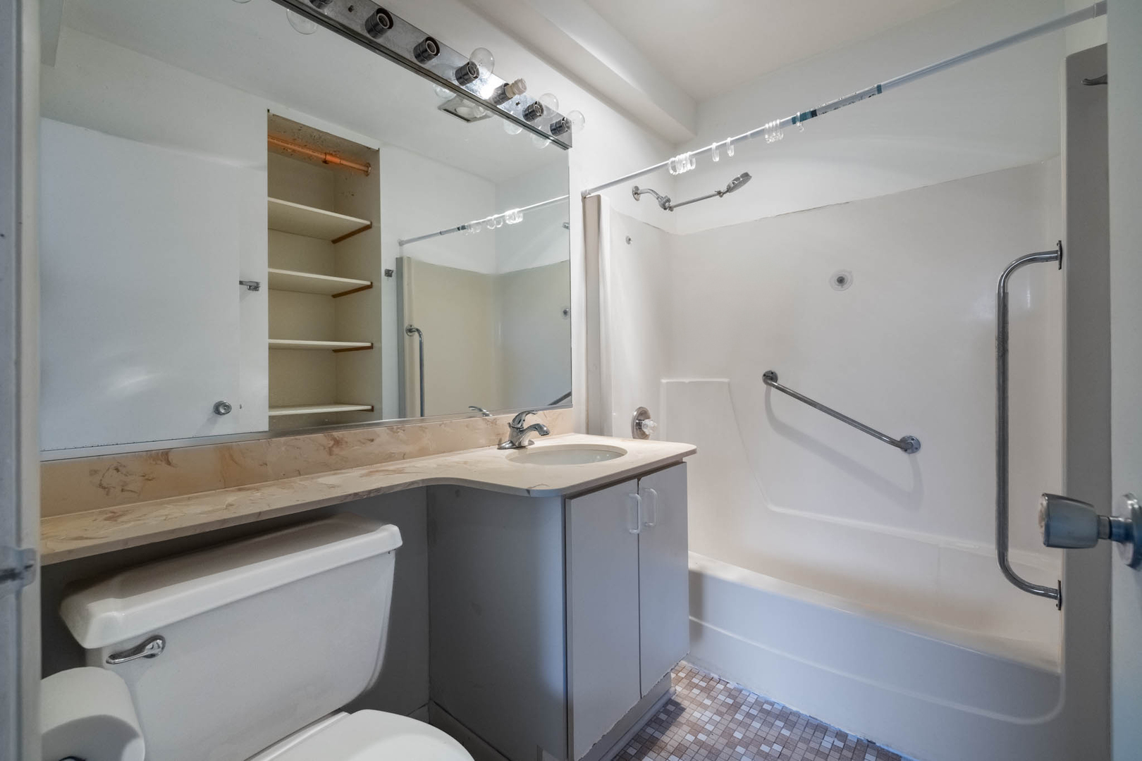 280 N Westgate Road Unit: 329