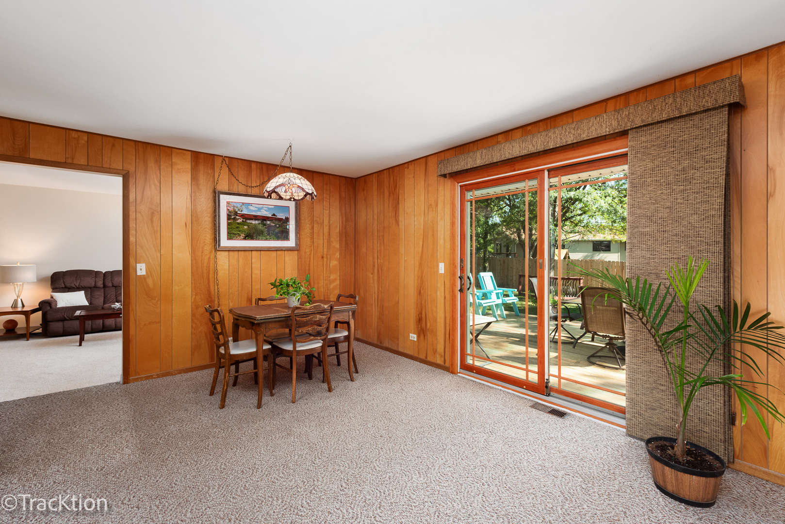 6009 Ridgeway Drive