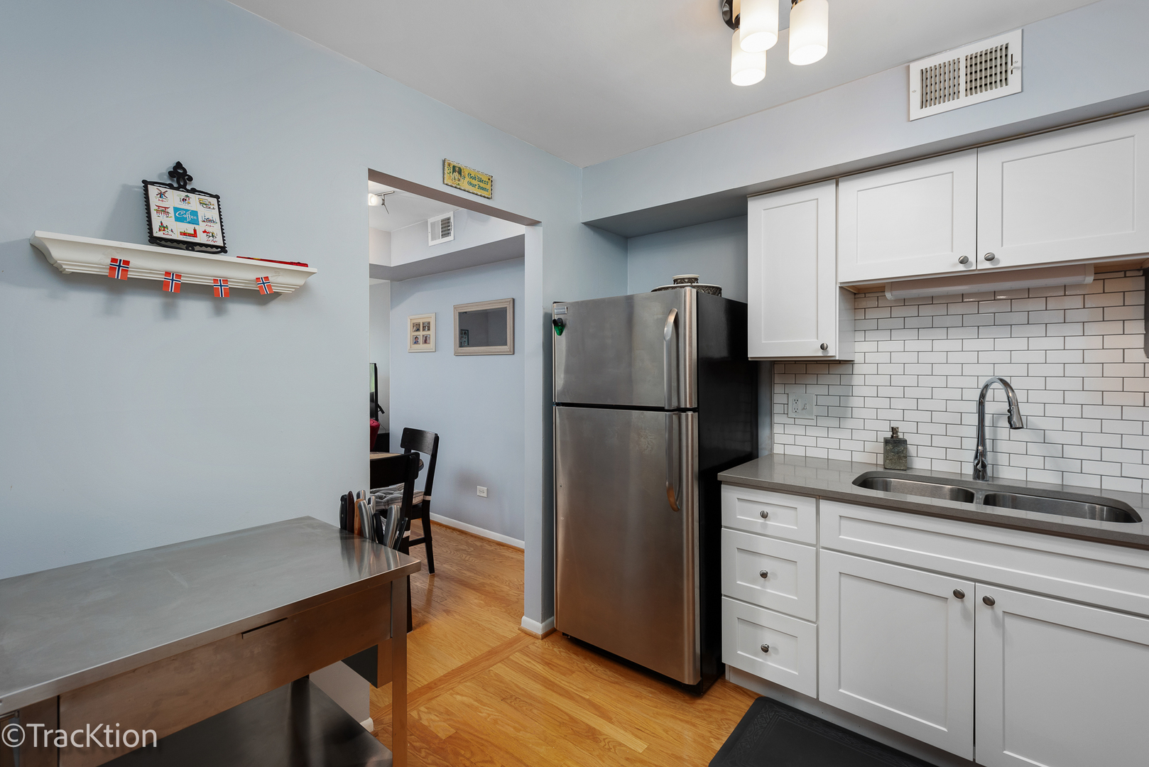 6401 Clarendon Hills Road Unit: 114