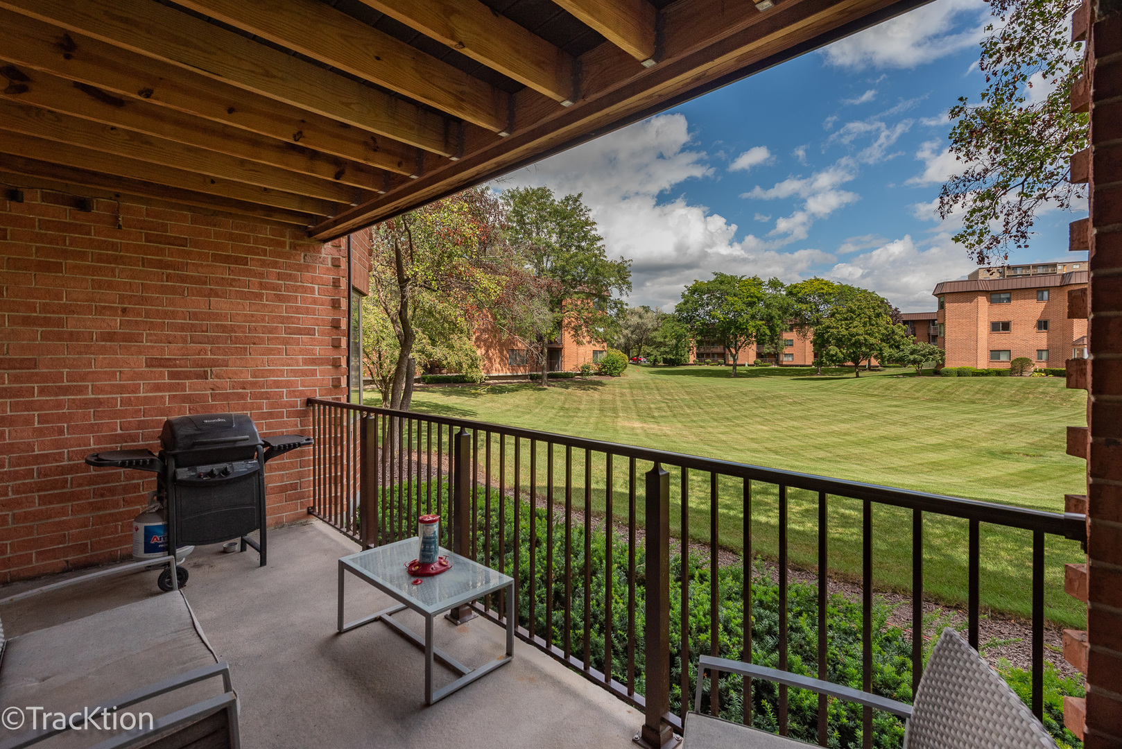 6401 Clarendon Hills Road Unit: 114