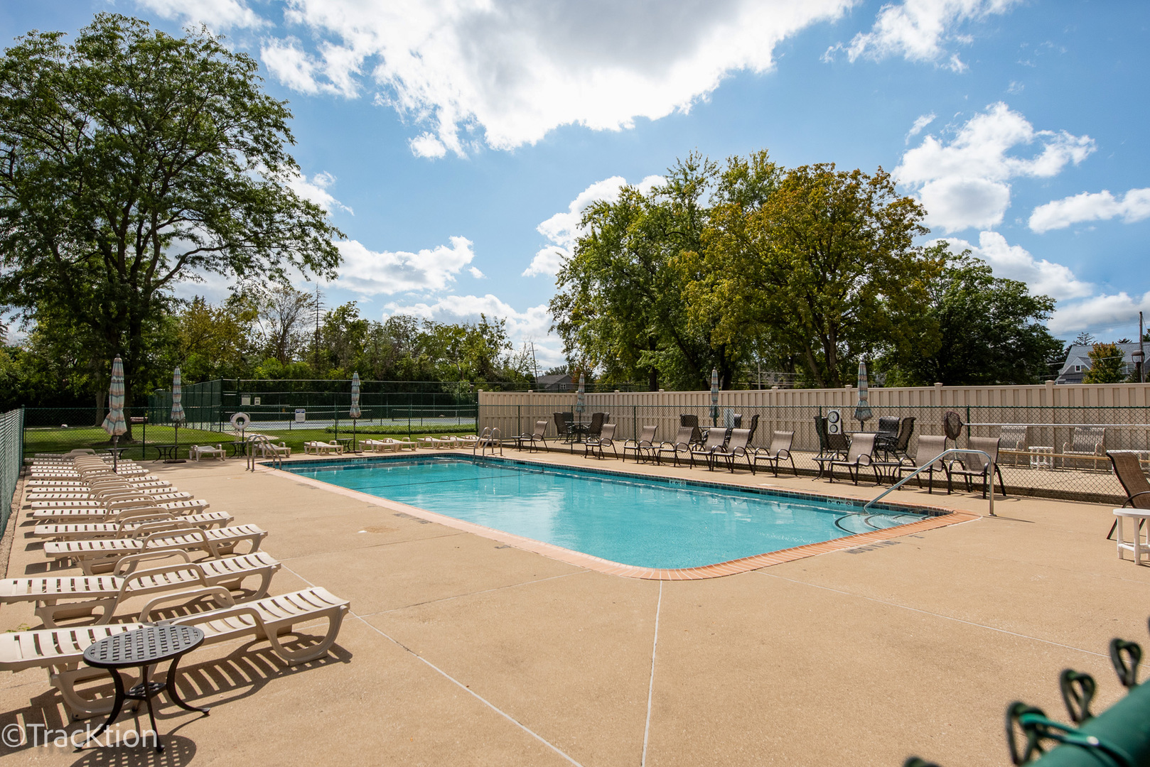 6401 Clarendon Hills Road Unit: 114