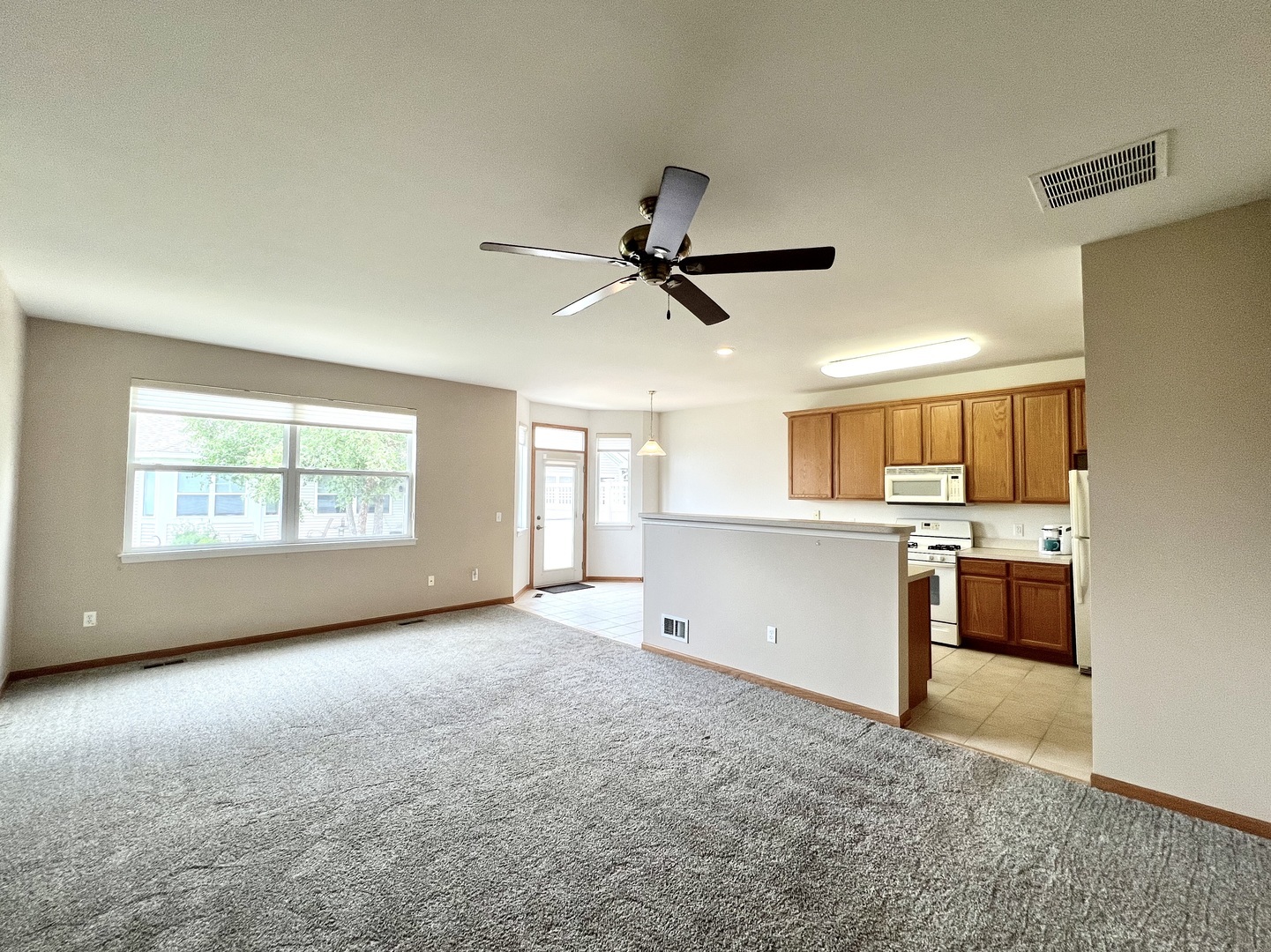 1596 W Ludington Circle Unit: 1596