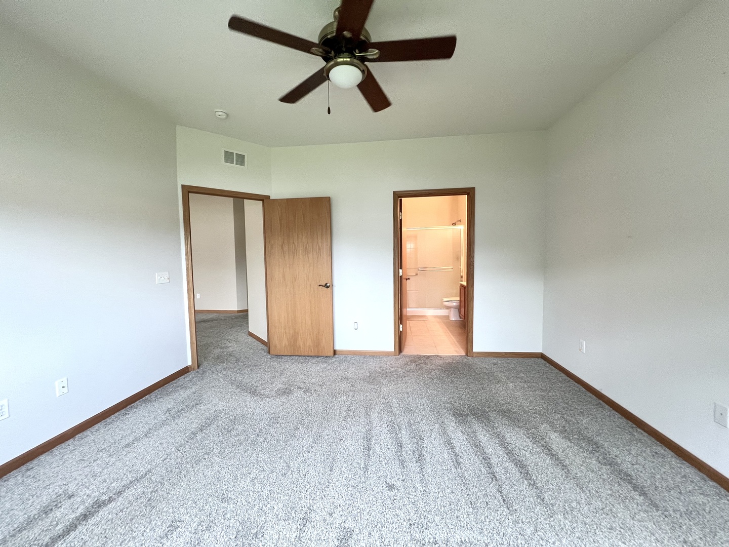 1596 W Ludington Circle Unit: 1596