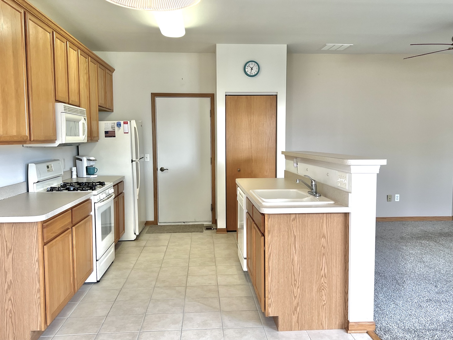 1596 W Ludington Circle Unit: 1596