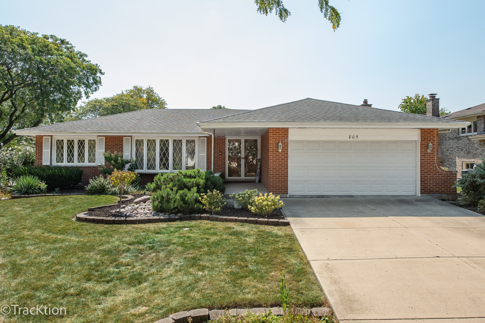 805 Albany Lane