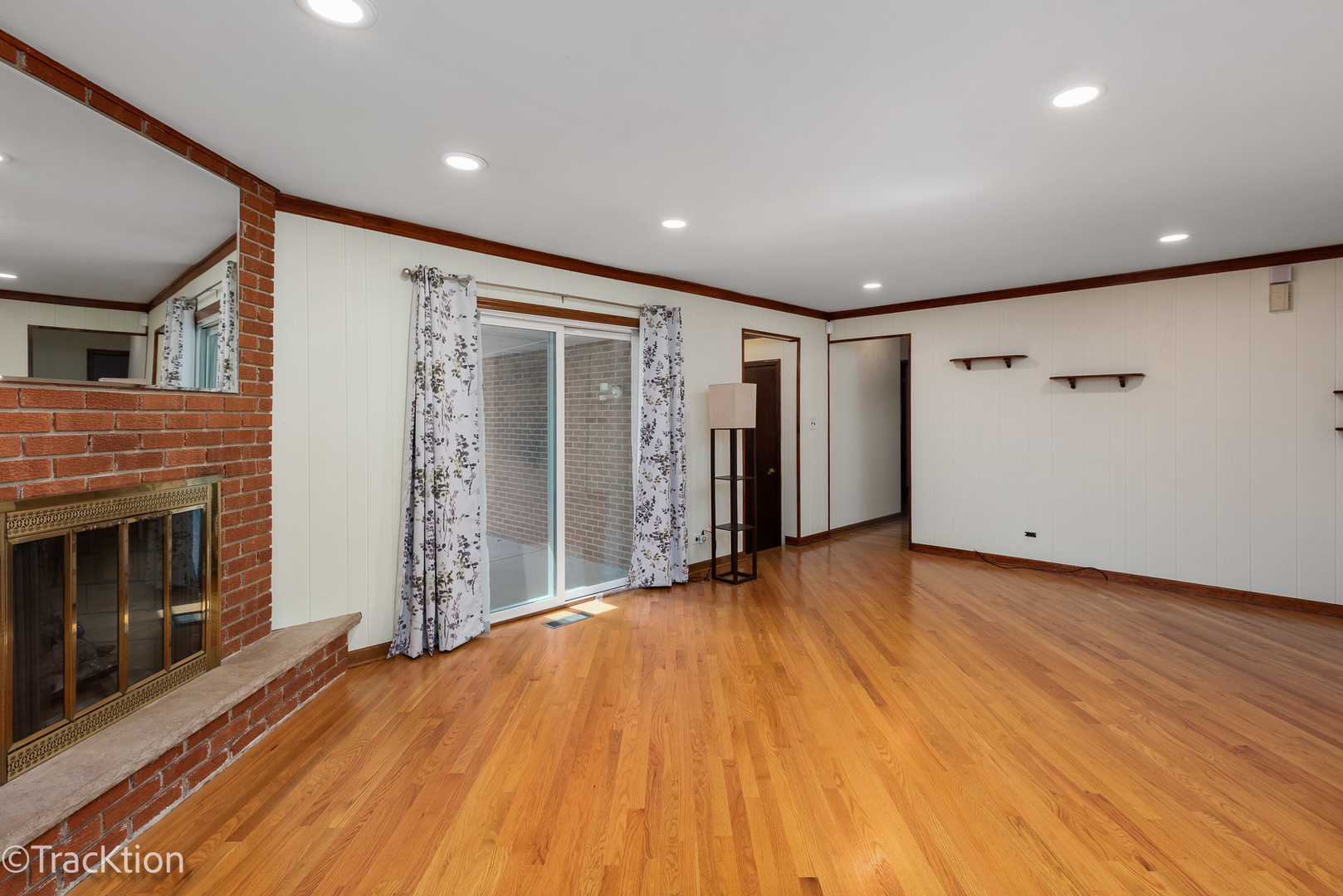 805 Albany Lane