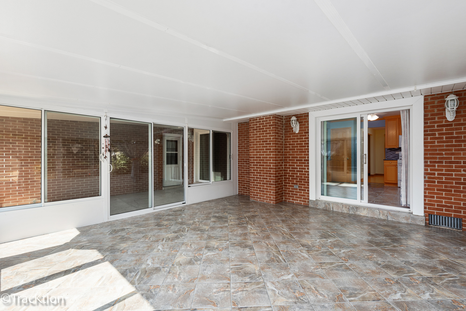 805 Albany Lane