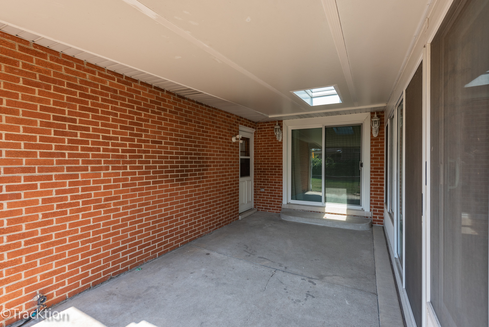 805 Albany Lane