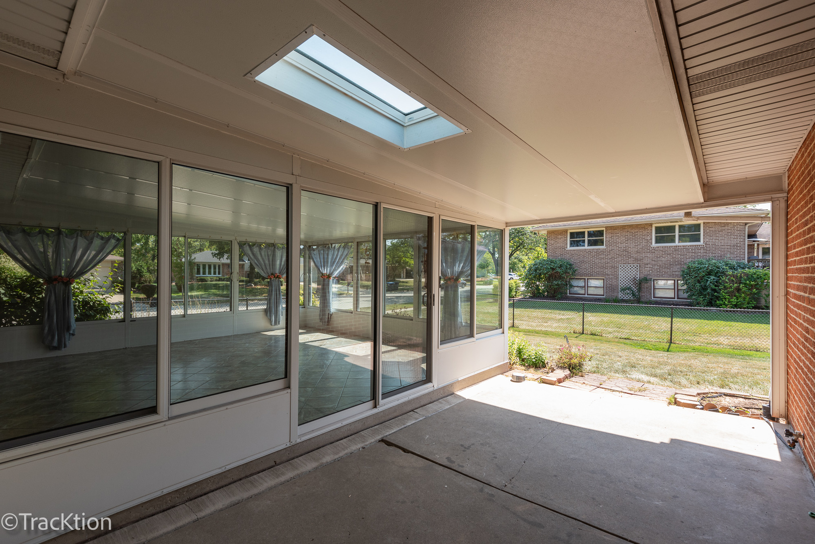 805 Albany Lane