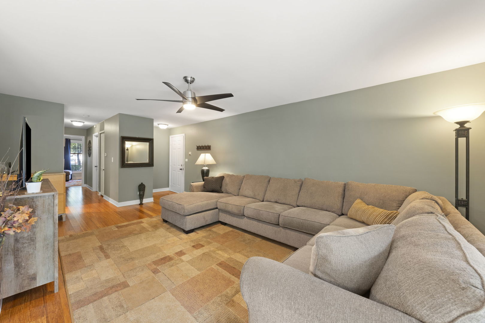 2140 Berkley Court Unit: 102B