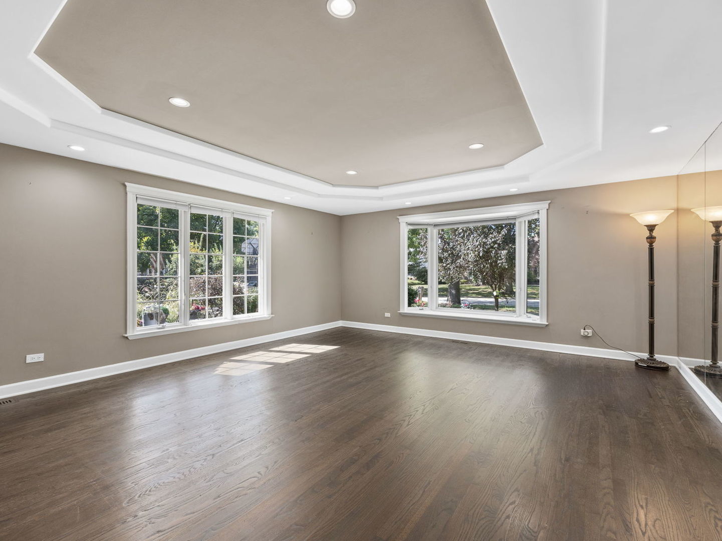 911 Valley View Drive