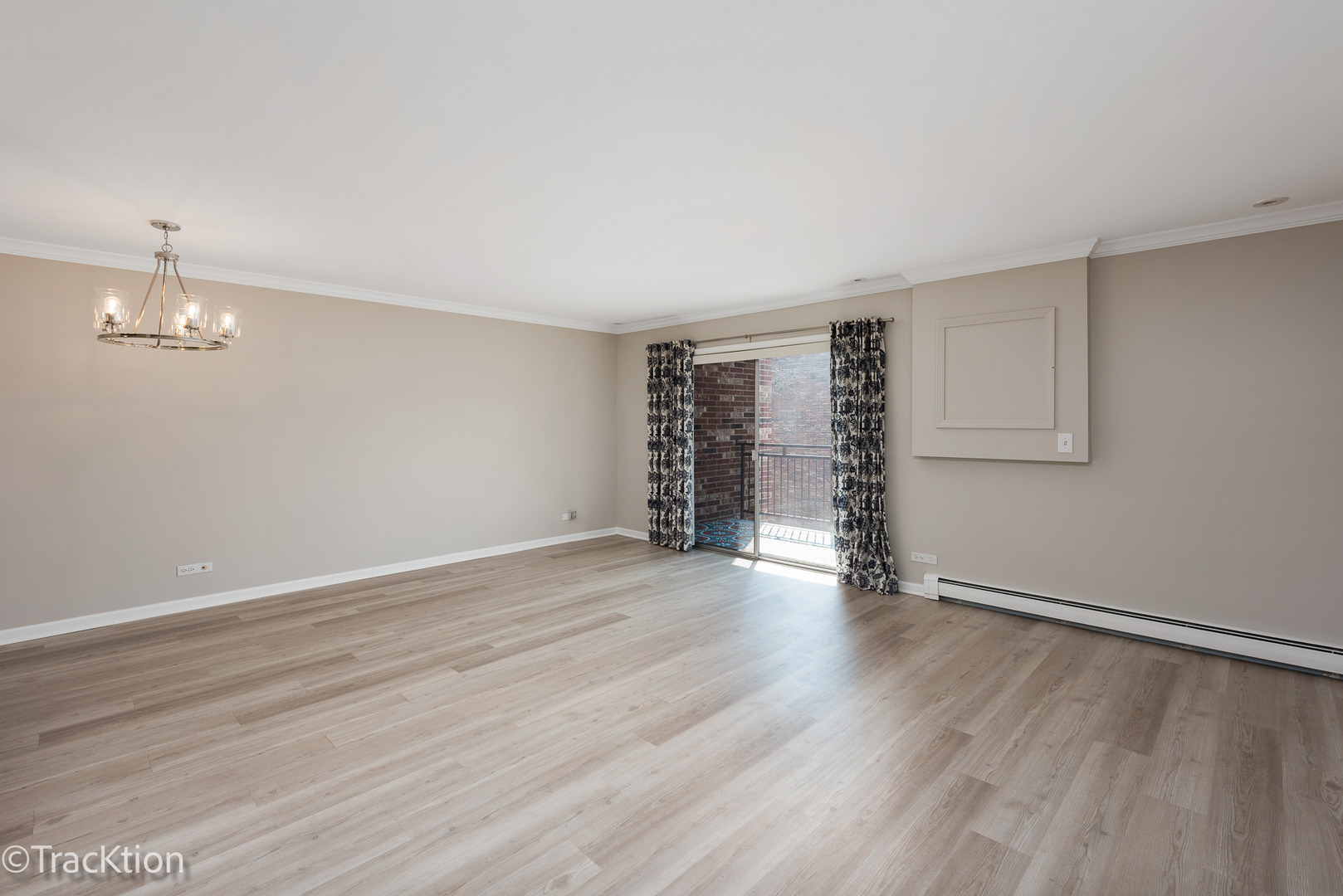 4900 Forest Avenue Unit: 304