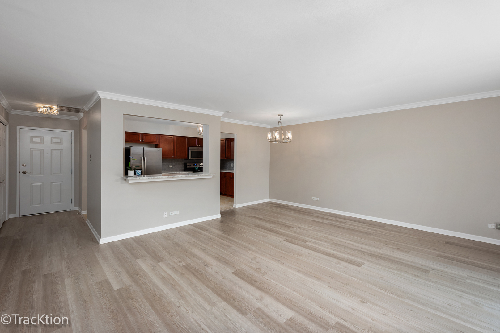 4900 Forest Avenue Unit: 304