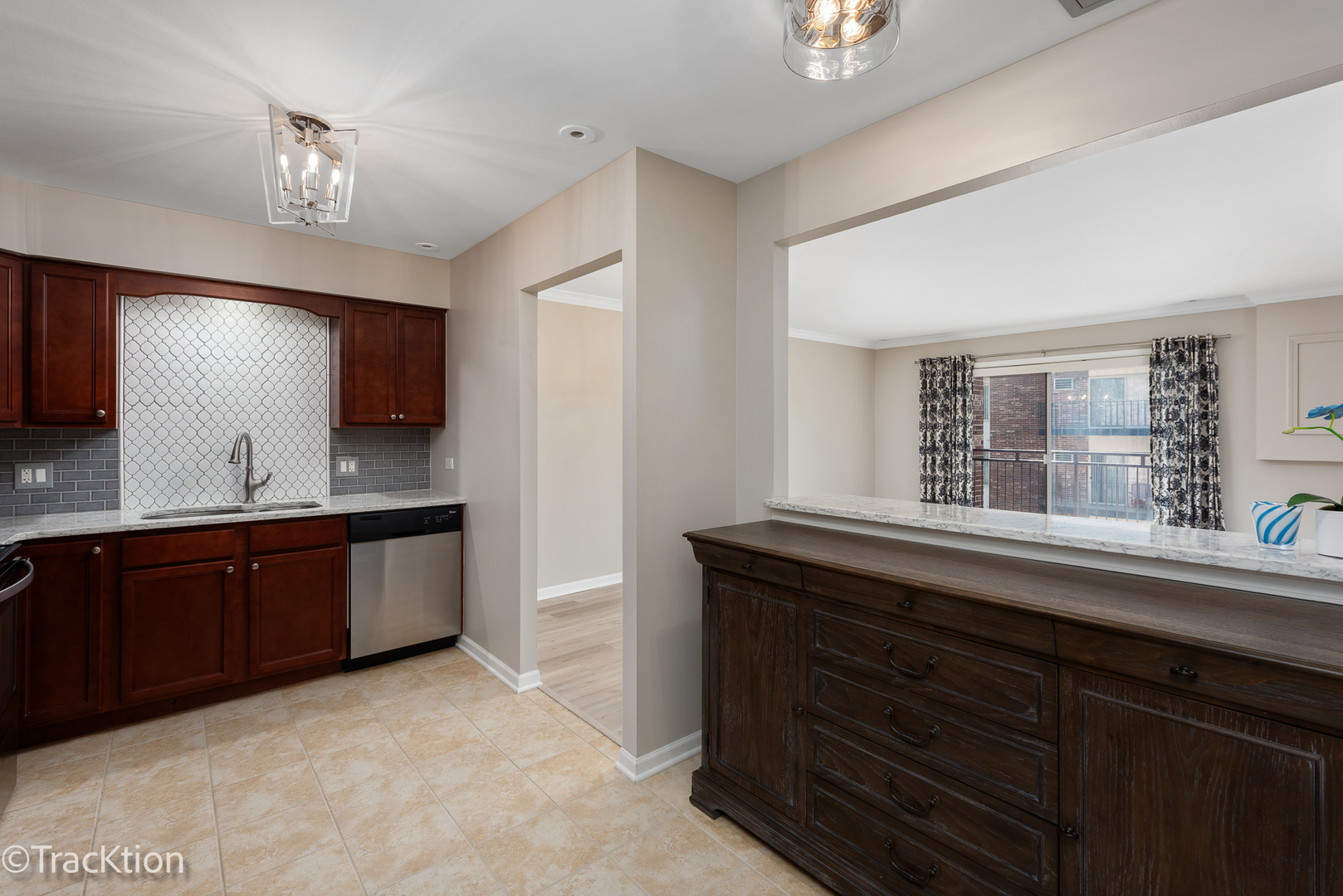 4900 Forest Avenue Unit: 304