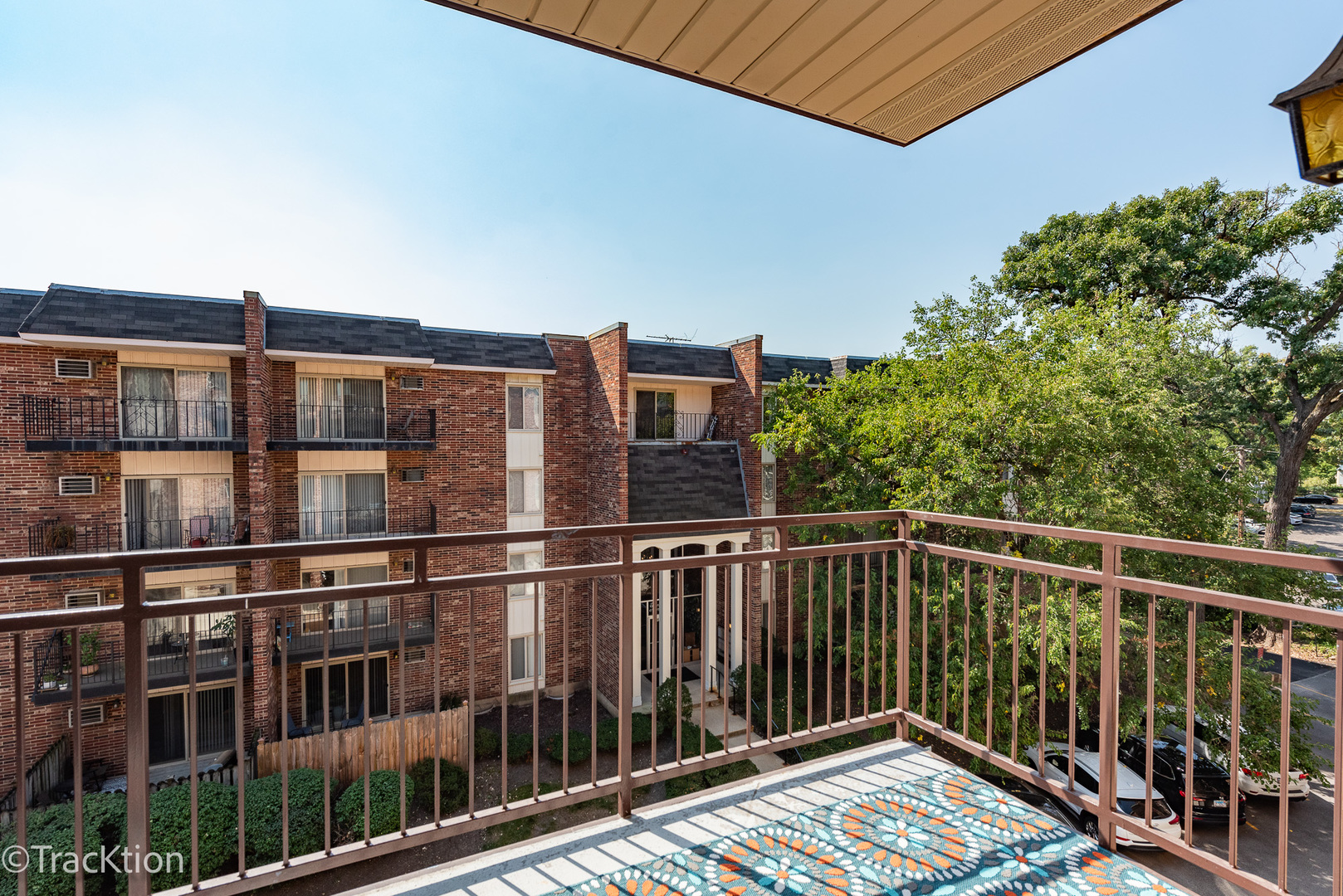 4900 Forest Avenue Unit: 304