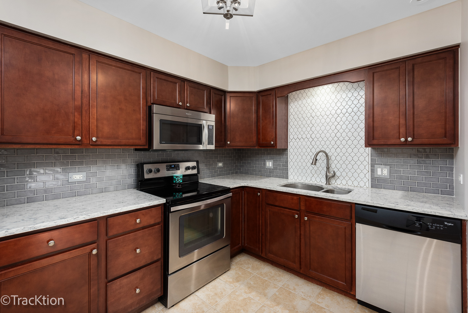 4900 Forest Avenue Unit: 304