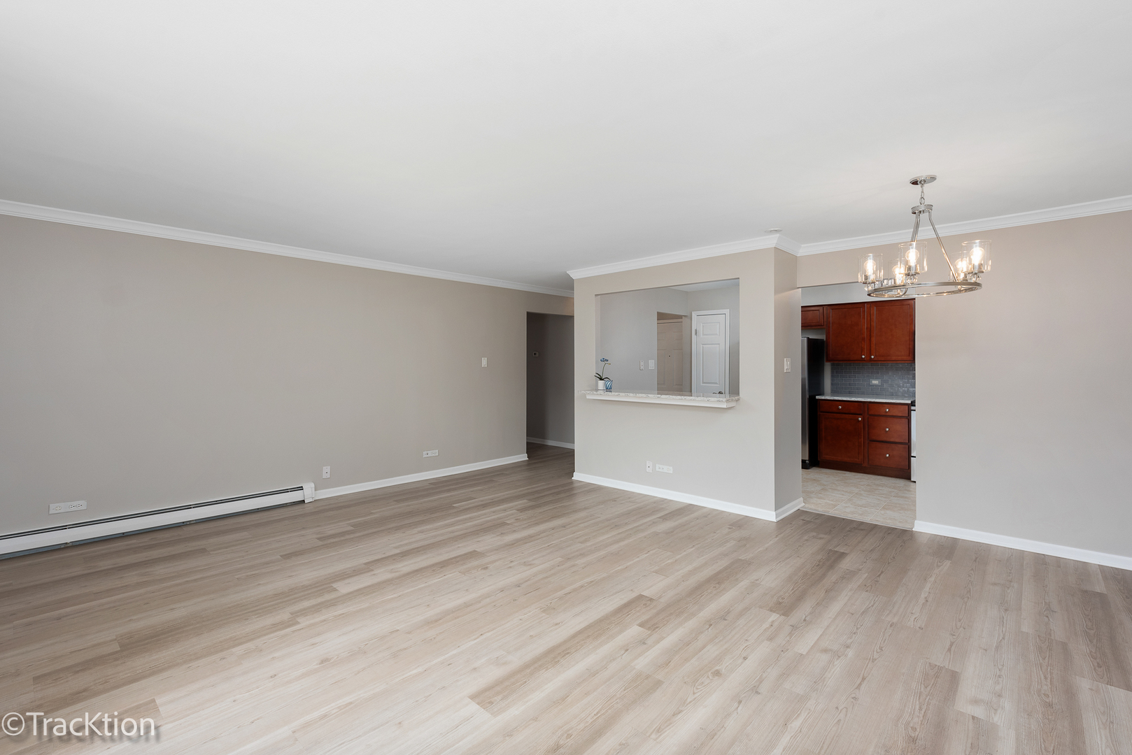 4900 Forest Avenue Unit: 304