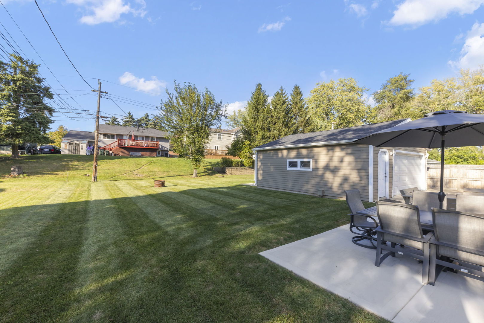 2762 Forest Glen Parkway