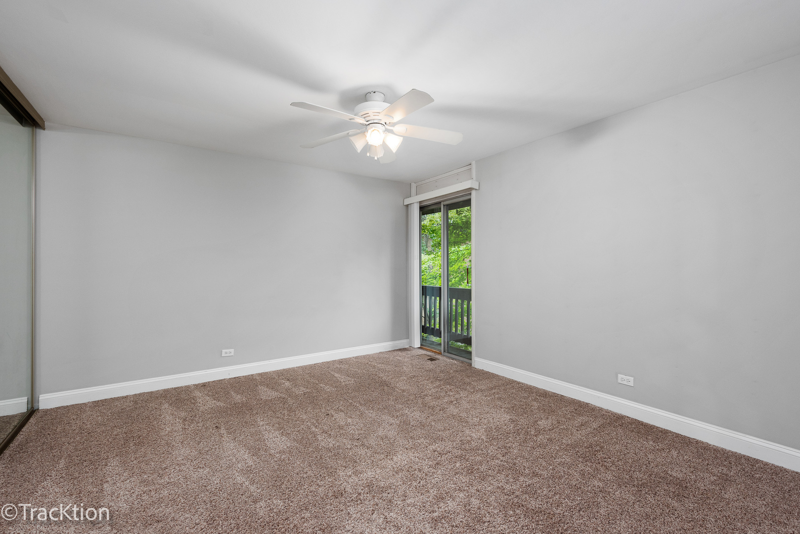 1611 Maple Terrace Unit: 2H