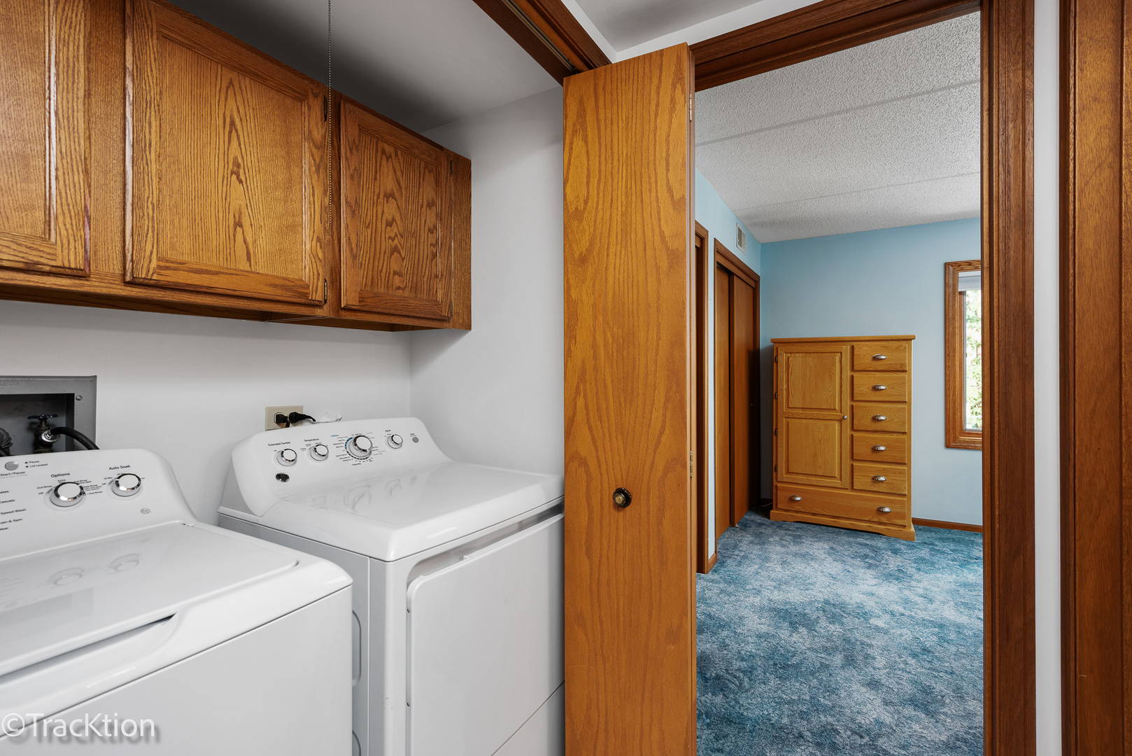 6400 W Belle Plaine Avenue Unit: 403