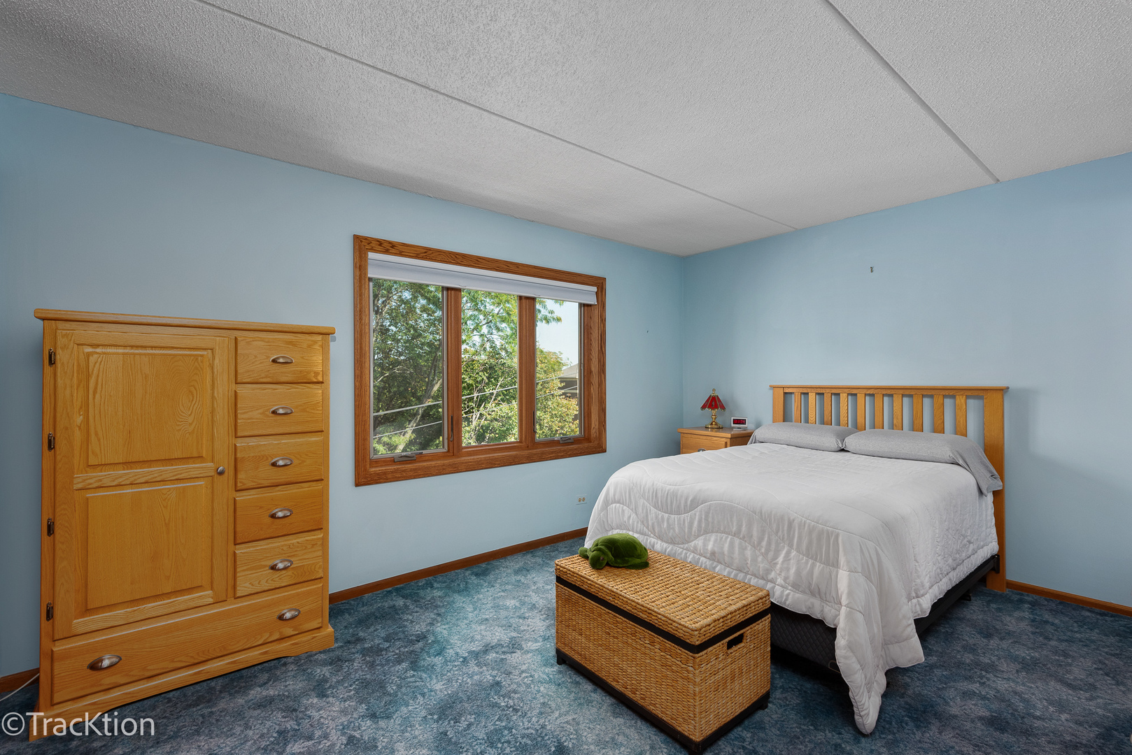 6400 W Belle Plaine Avenue Unit: 403