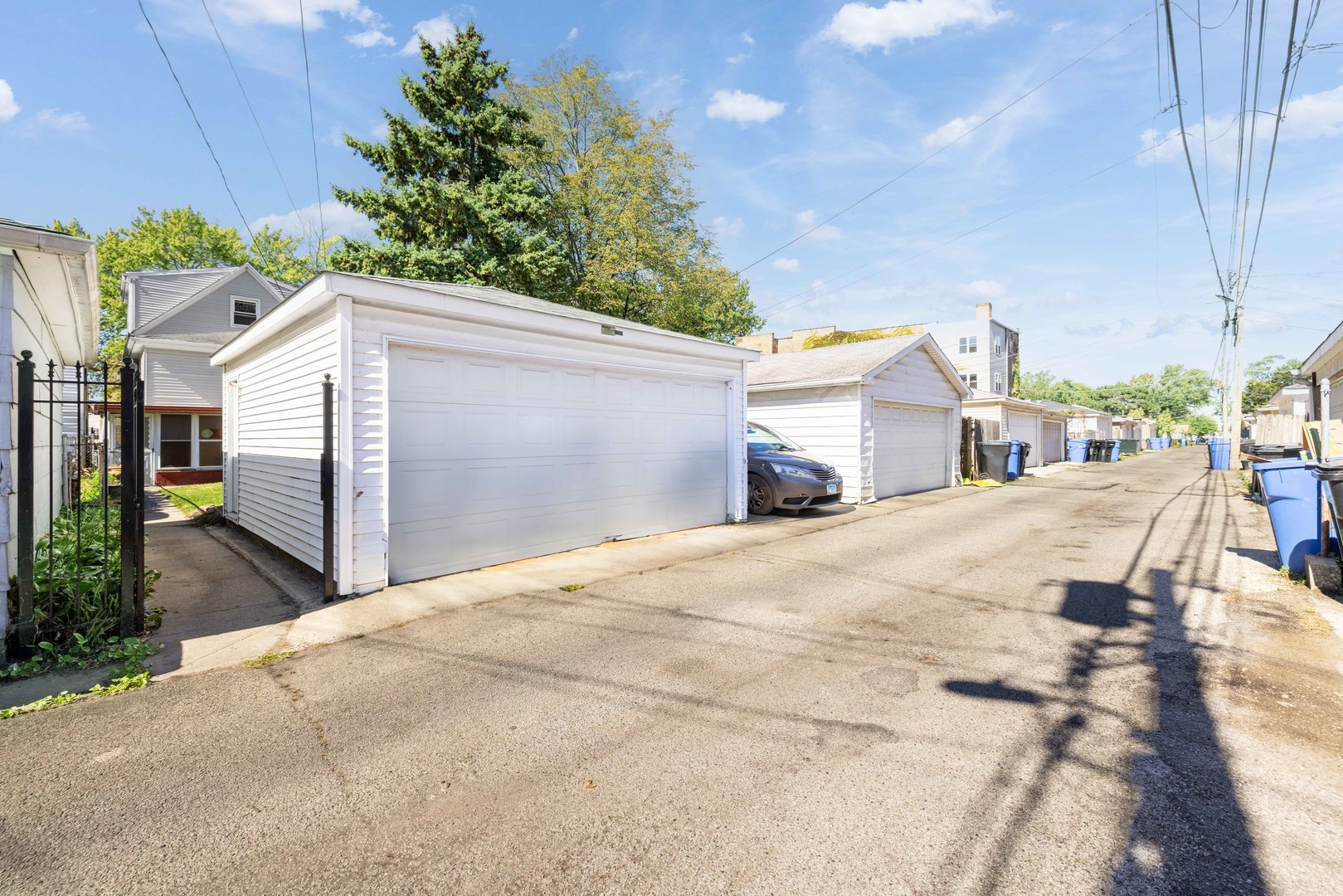 4505 N Harding Avenue
