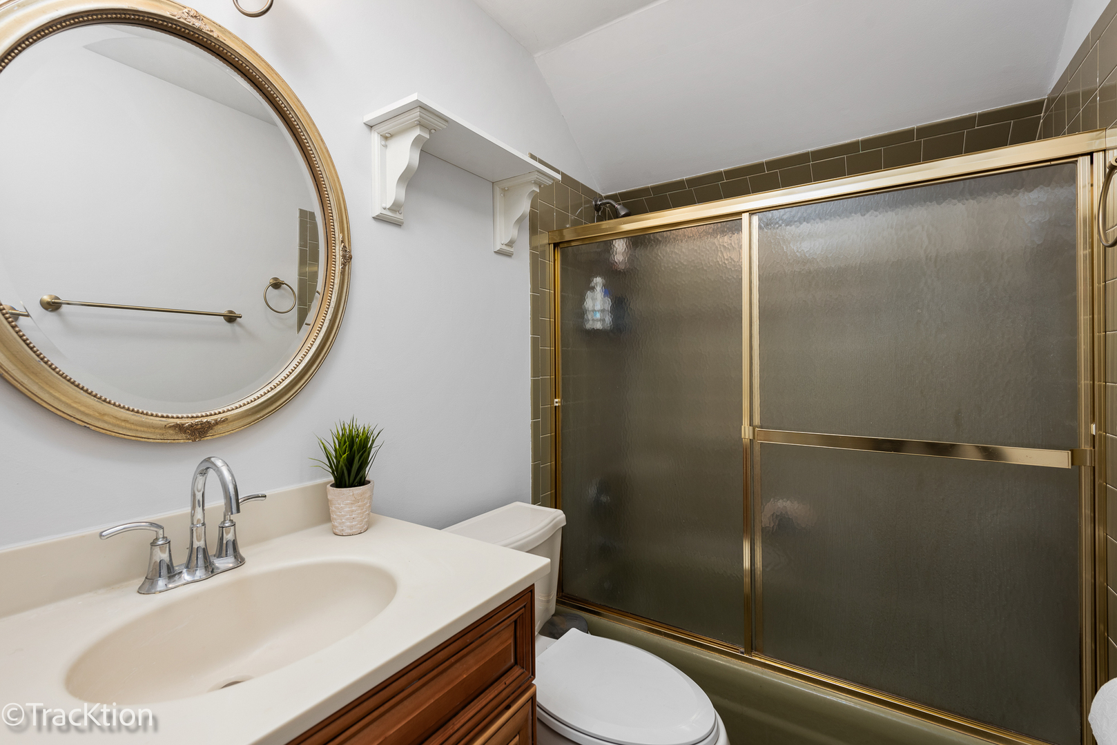26W325 Menomini Drive