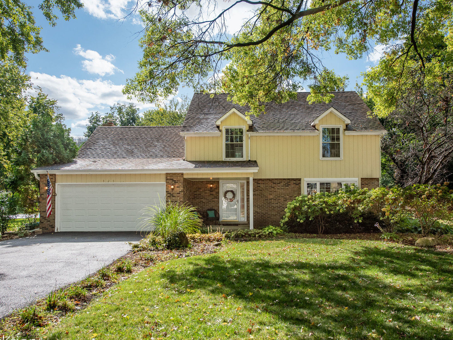 26W325 Menomini Drive