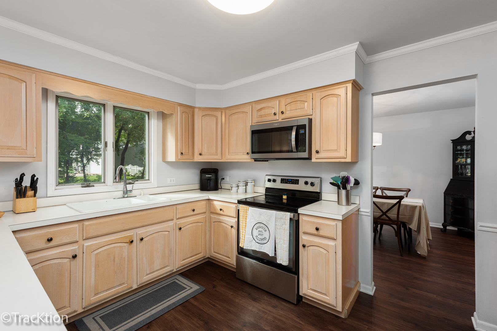 26W325 Menomini Drive