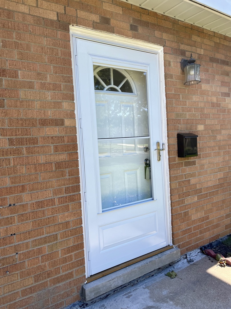 737 Barnsdale Road Unit: 1