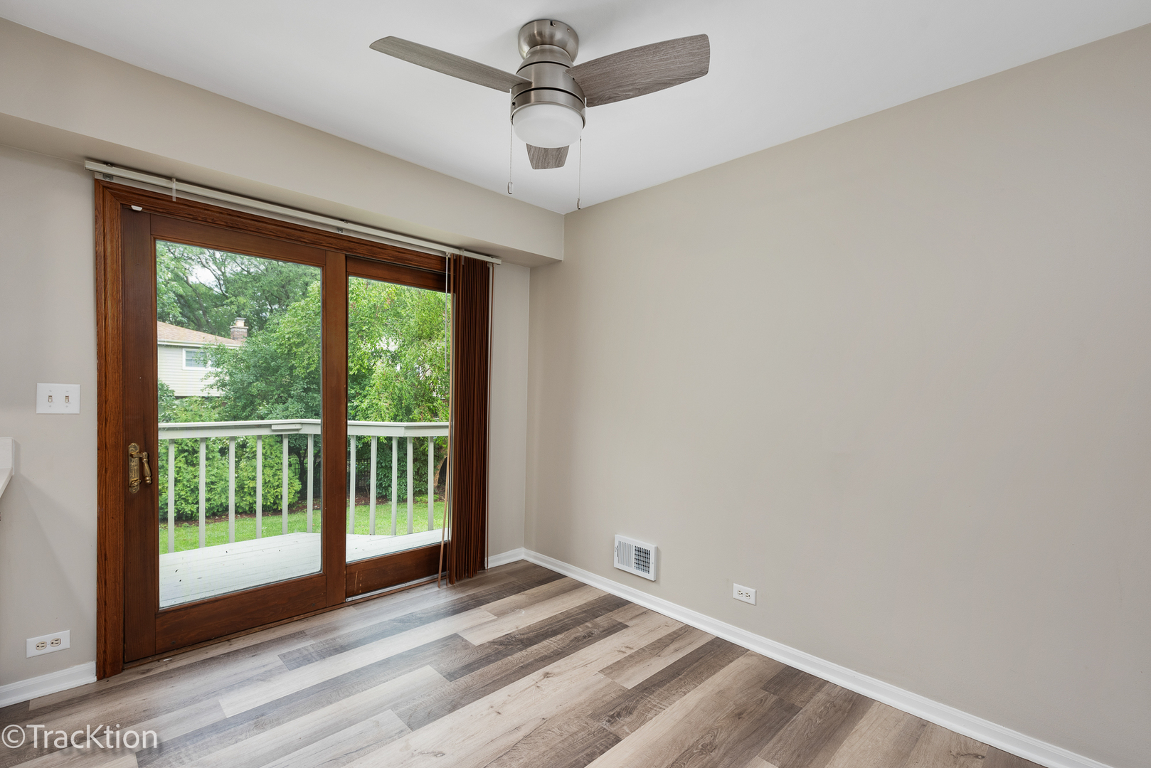 526 Carlisle Court