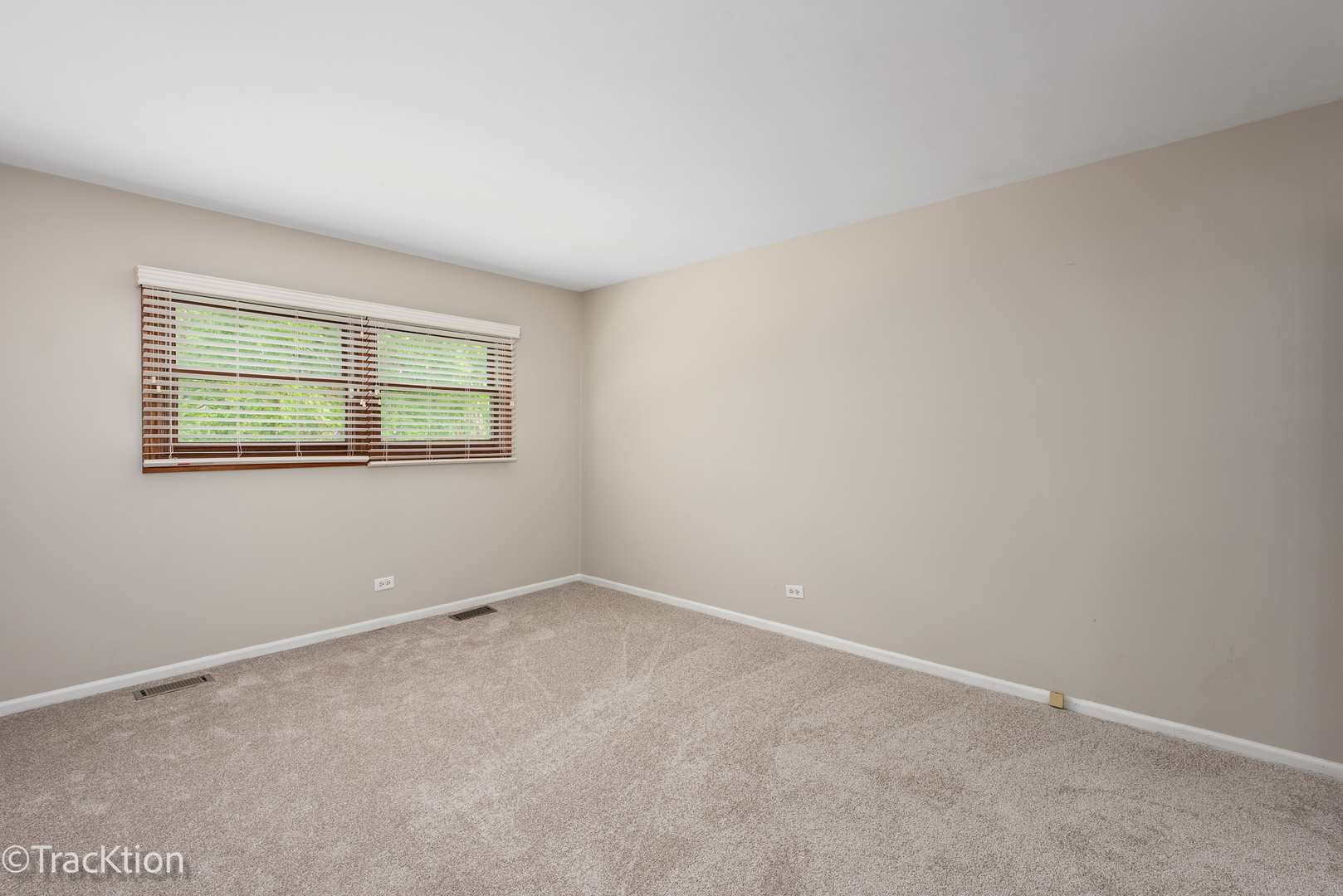 526 Carlisle Court