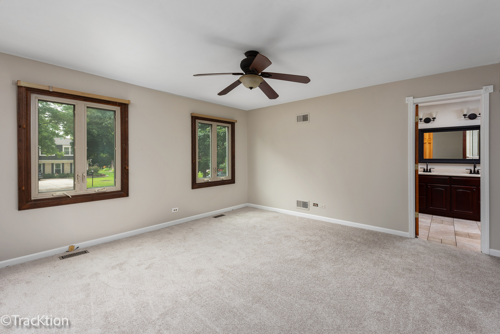 526 Carlisle Court