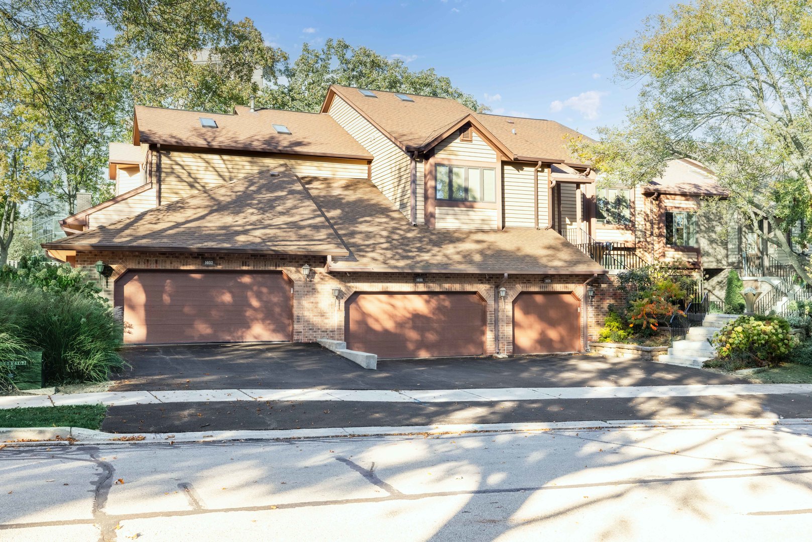 1032 Braemoor Drive