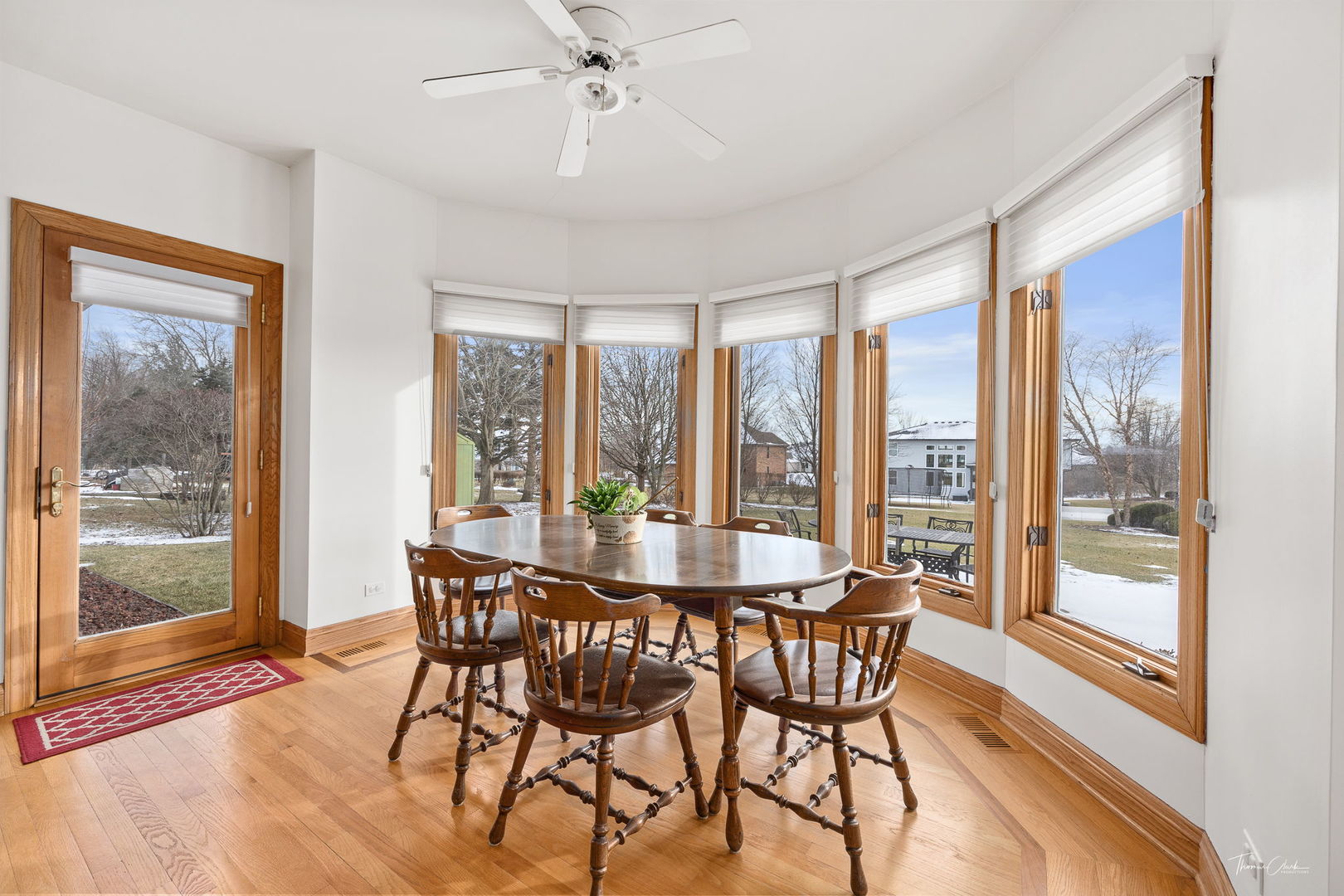 13745 Kit Lane