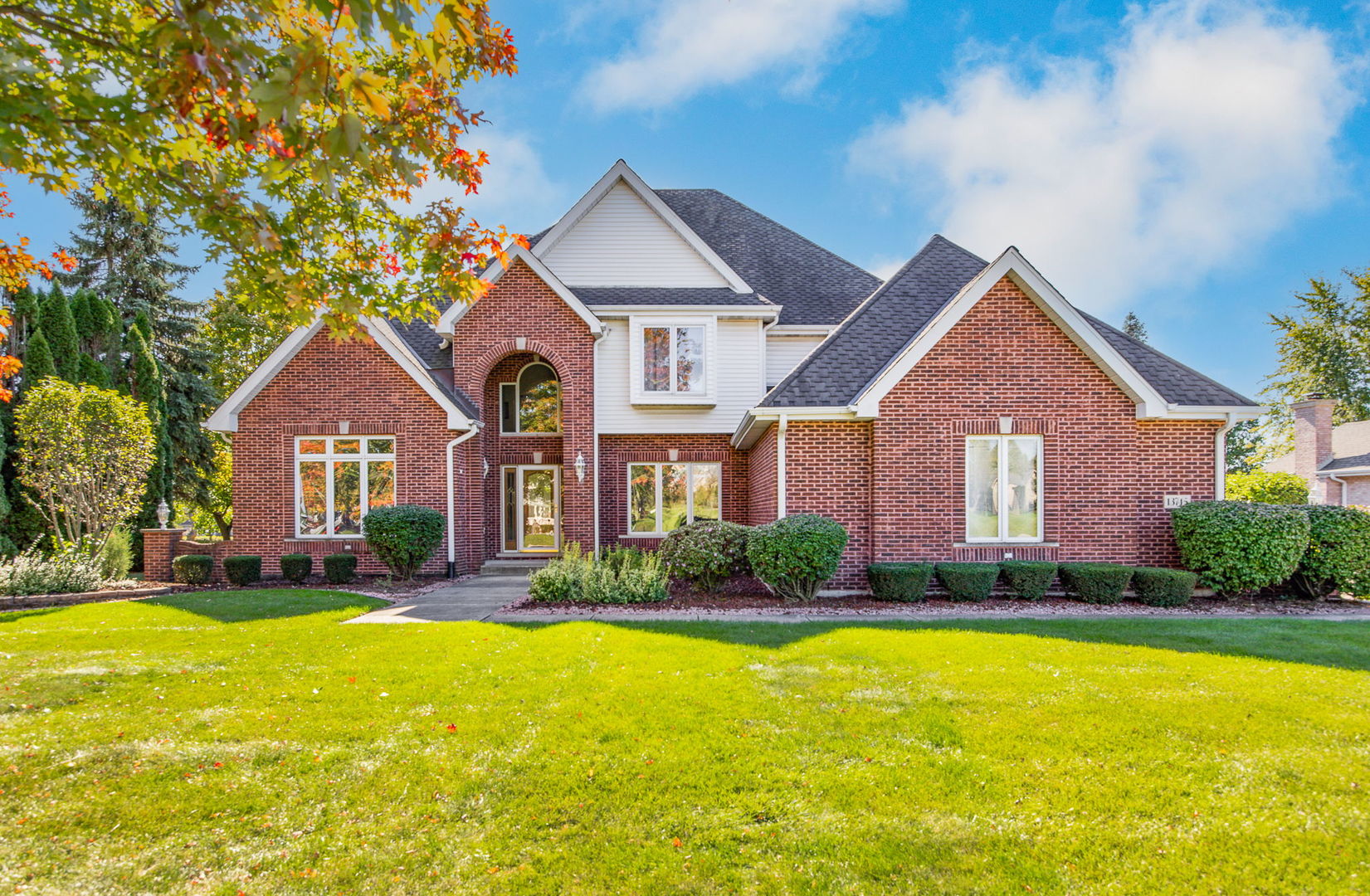 13745 Kit Lane