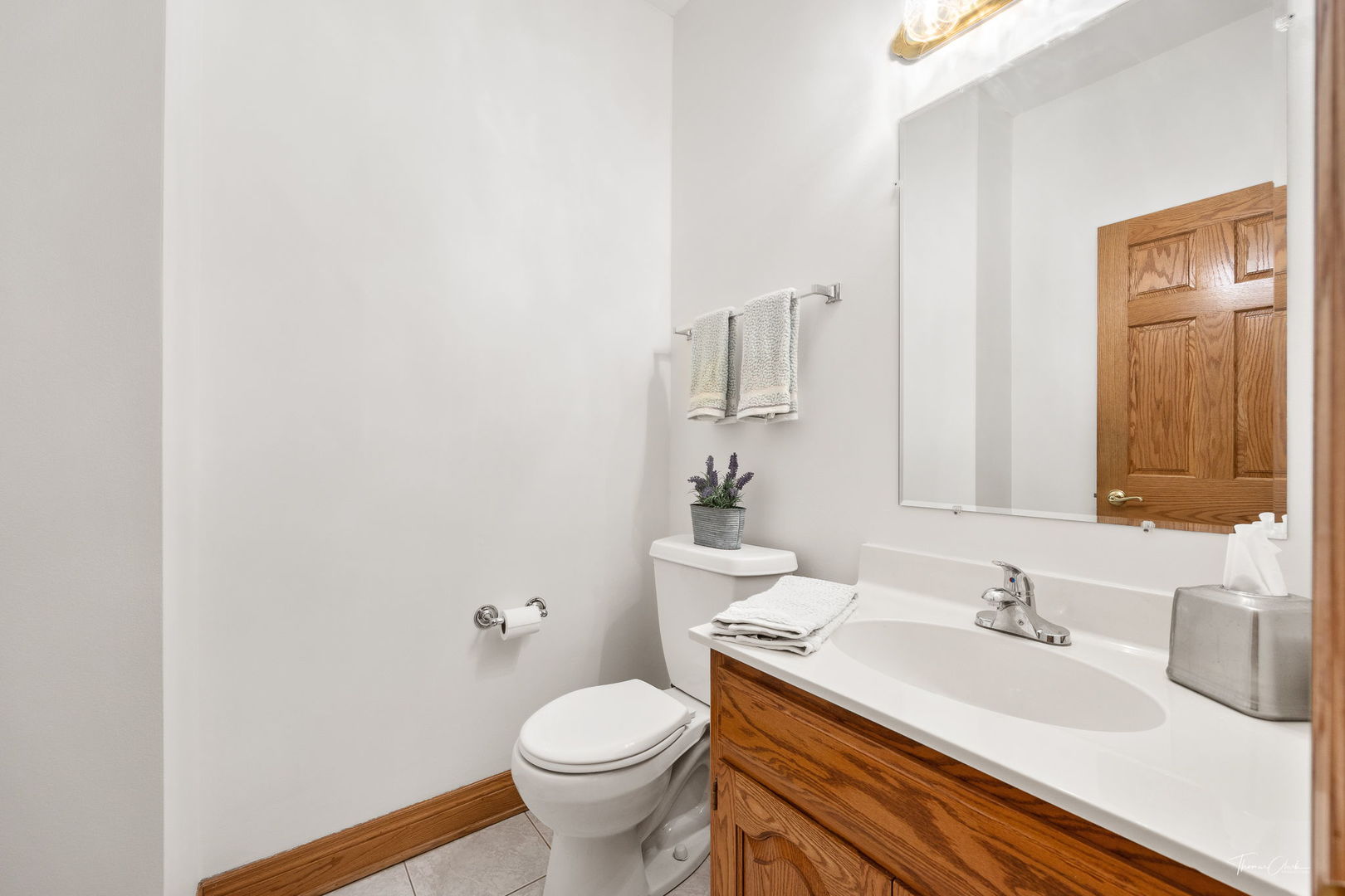 13745 Kit Lane