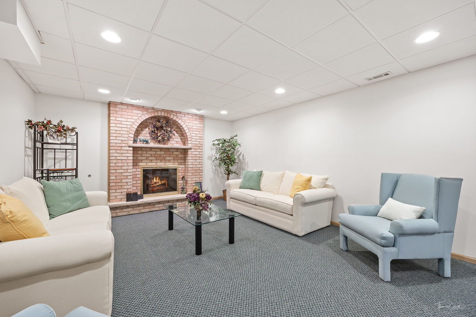 13745 Kit Lane