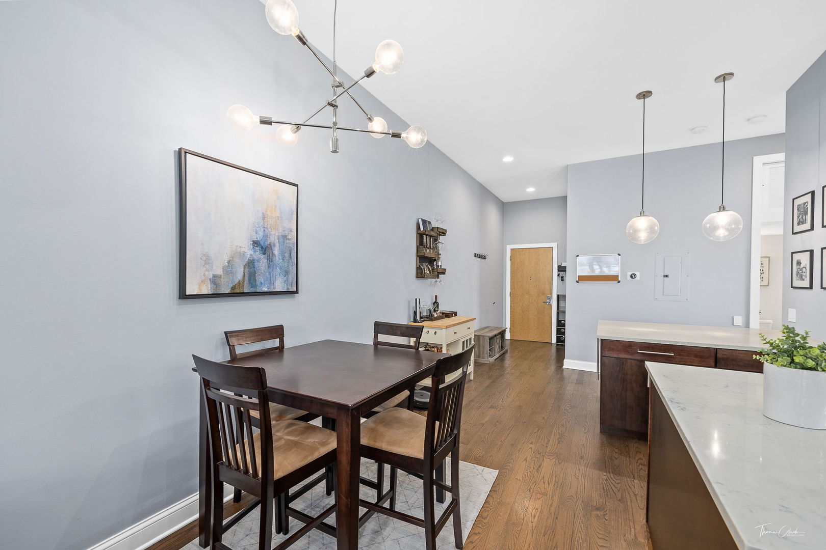 939 W Madison Street Unit: 301