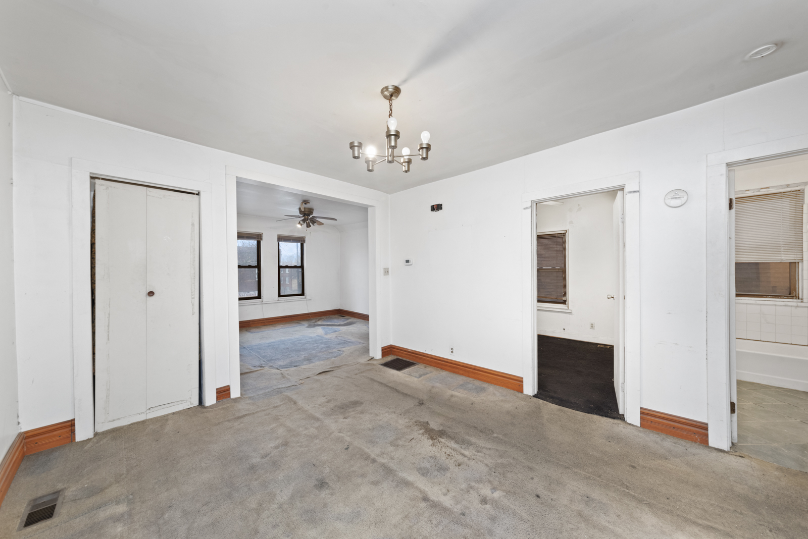 955 N Central Park Avenue