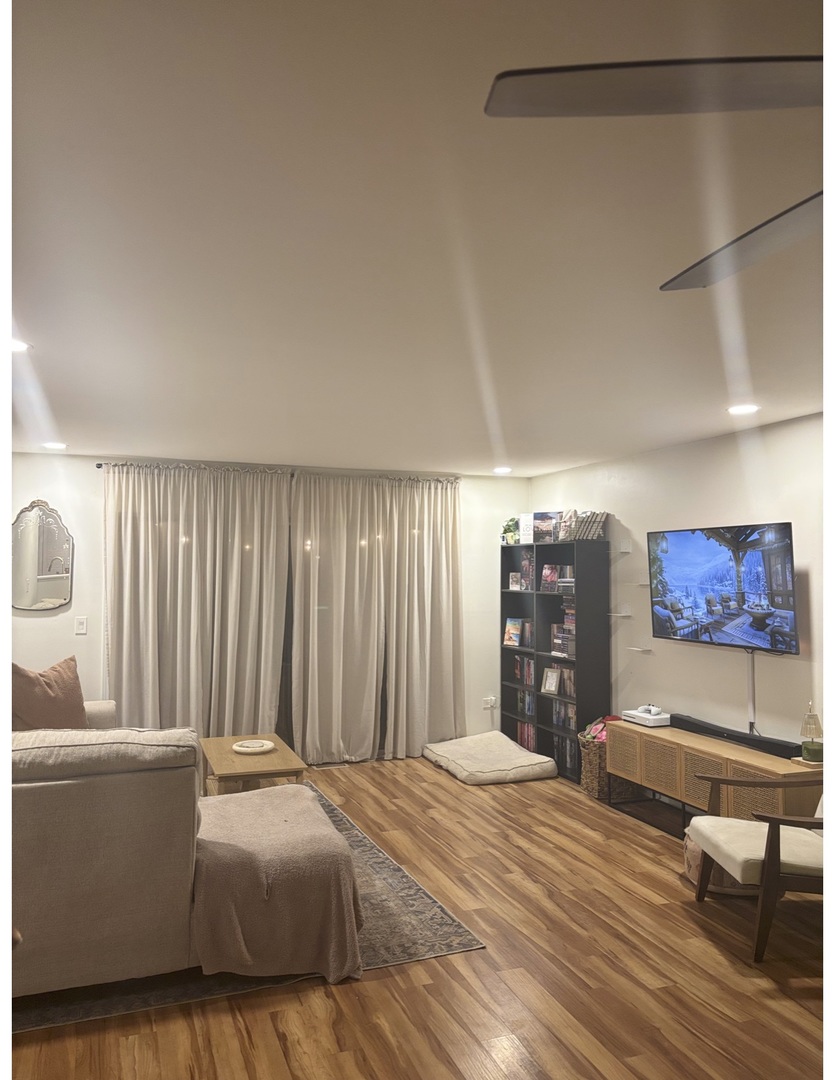 393 Sandhurst Circle Unit: 2