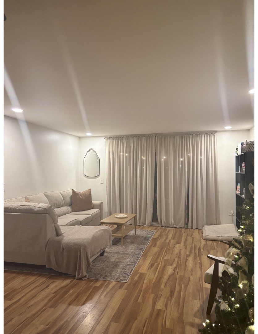 393 Sandhurst Circle Unit: 2