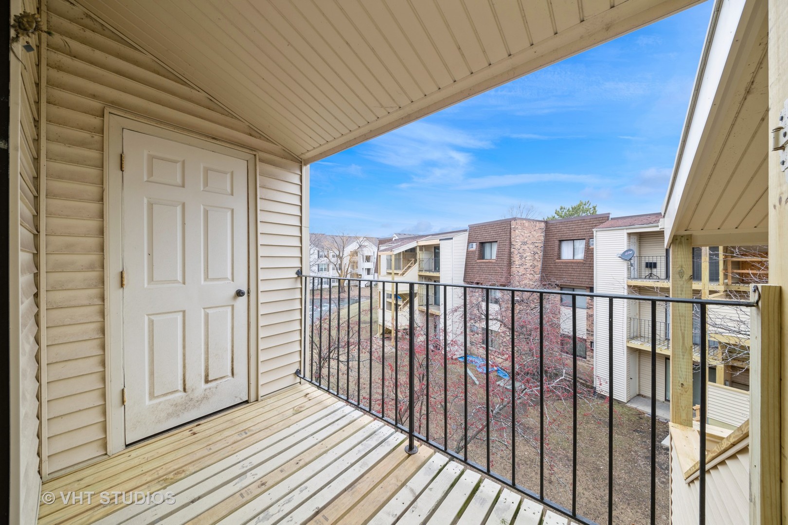 164 Waters Edge Drive Unit: 302