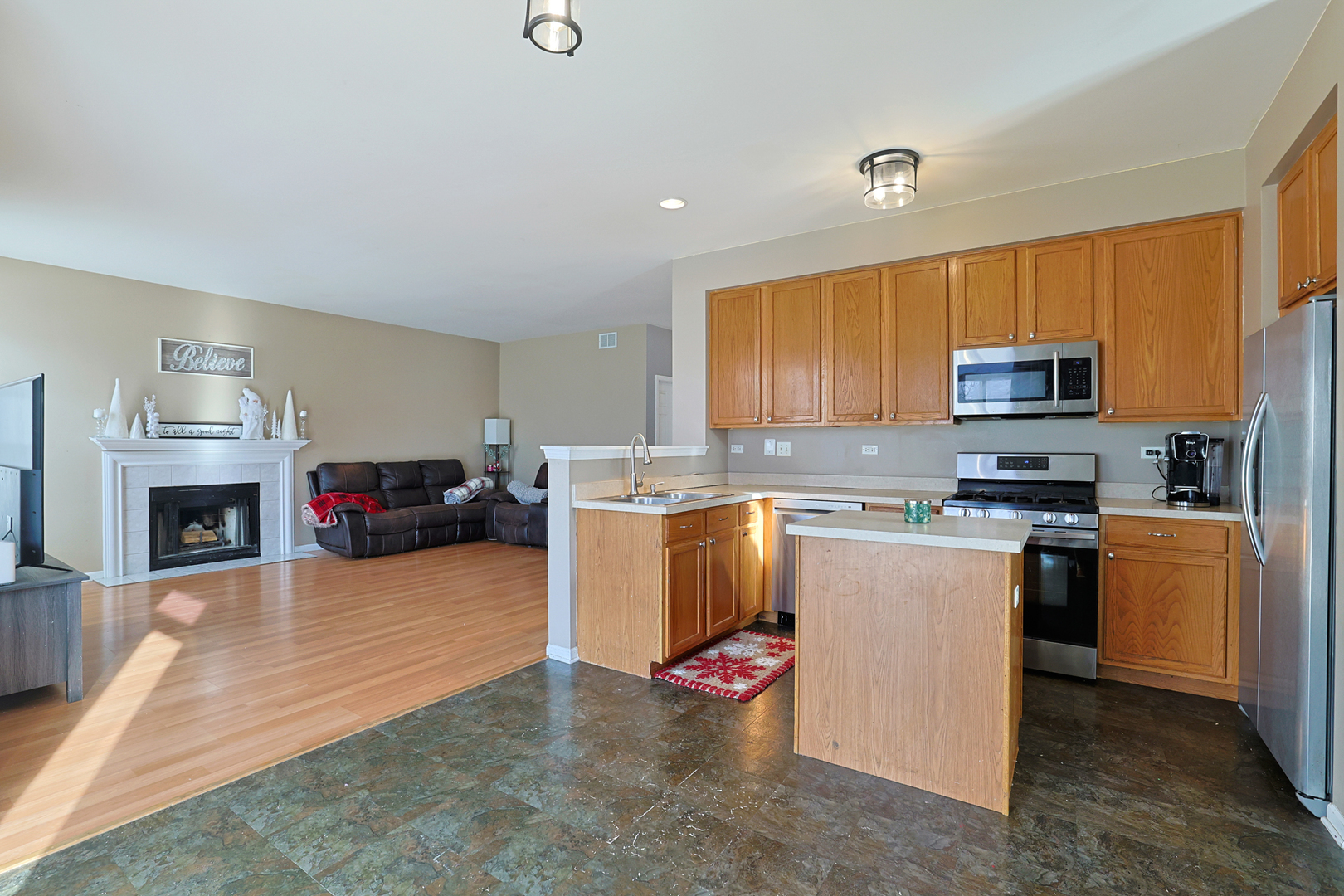 377 Foxborough Trail