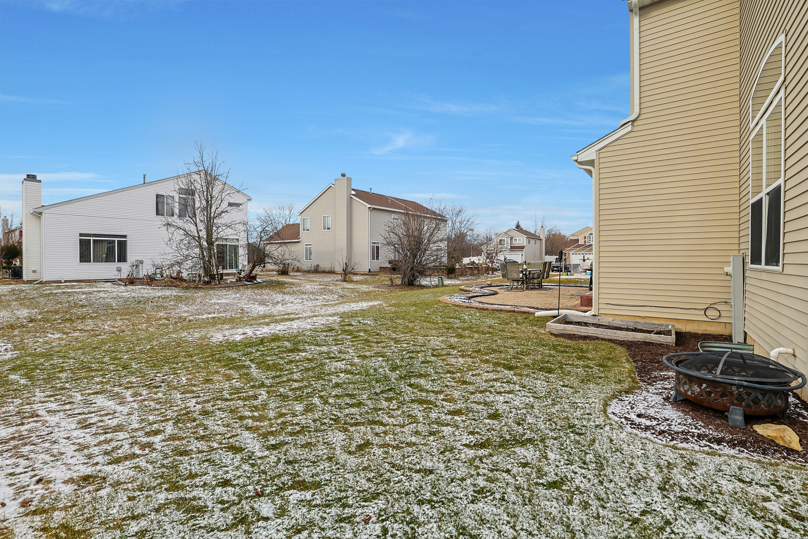 377 Foxborough Trail